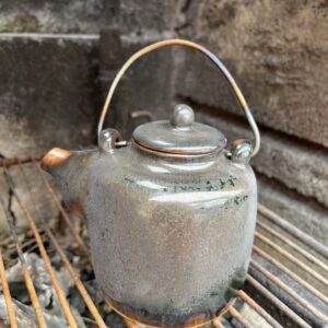 Théière effet métal